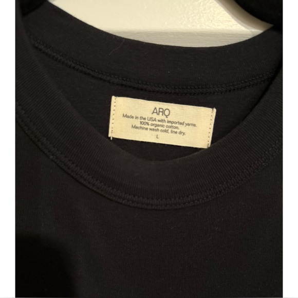 Arq Tee in Black - Picture 3 of 4